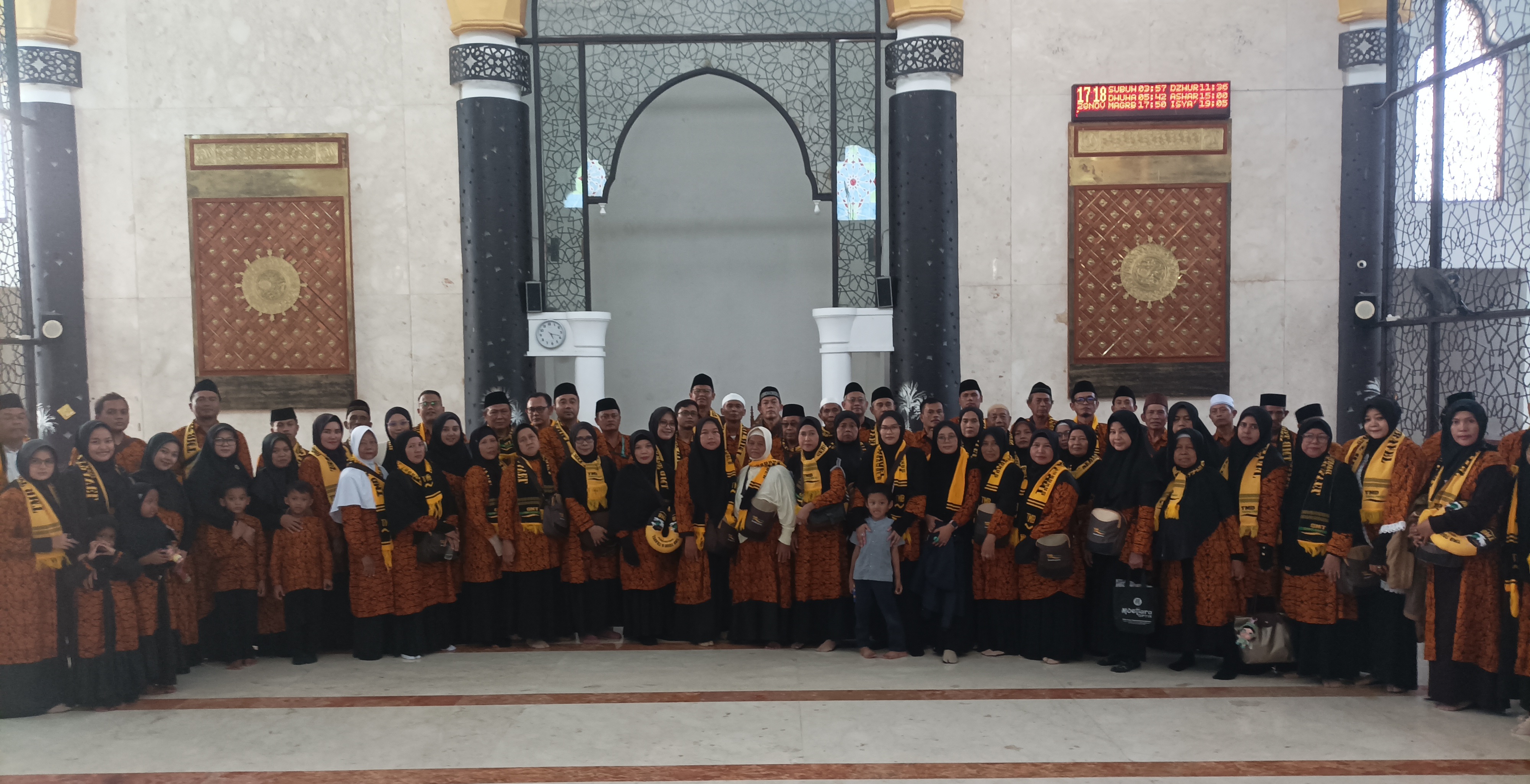 Pelepasan keberangkatan 83 Jamaah Umrah TMB 